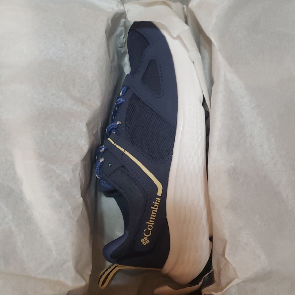 Columbia Blue and White Athletic Hiking Shoes